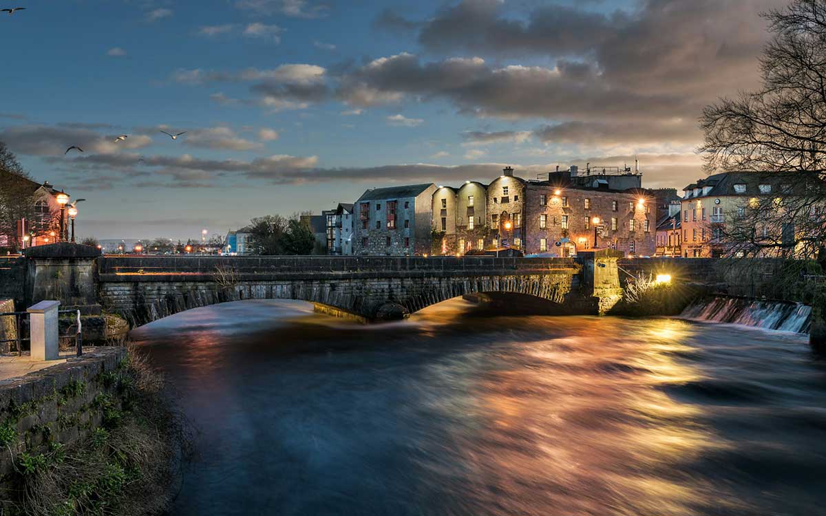 daniel-zbroja-Galway,-Ireland-web