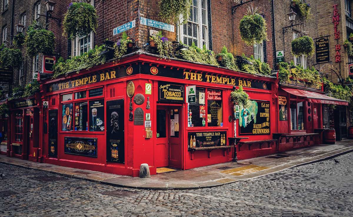 ireland-Temple-Bar-Web